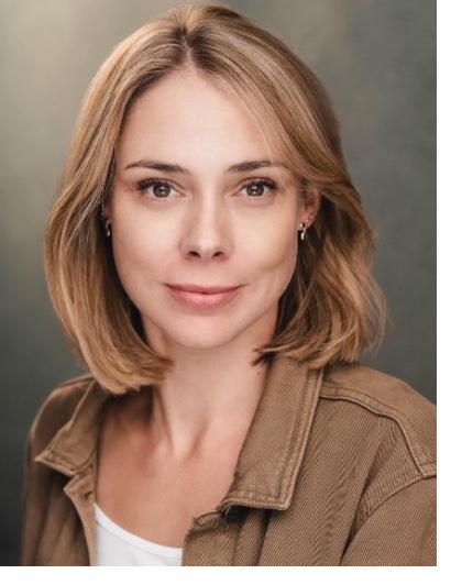 Lizzie Davies